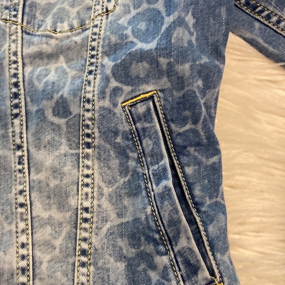 LULAROE Jeans Jacket size XS brand new with tags length 20” bust 30” - Picture 11 of 12